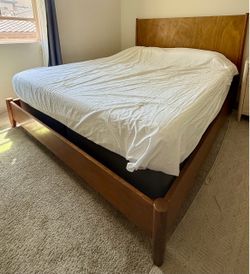Solid Wood Cal King Bed Frame with Headboard