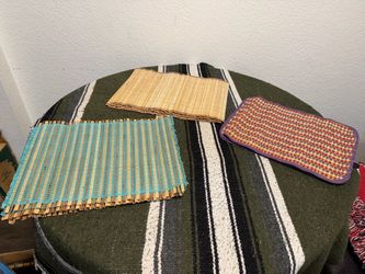 Dining table place mats
