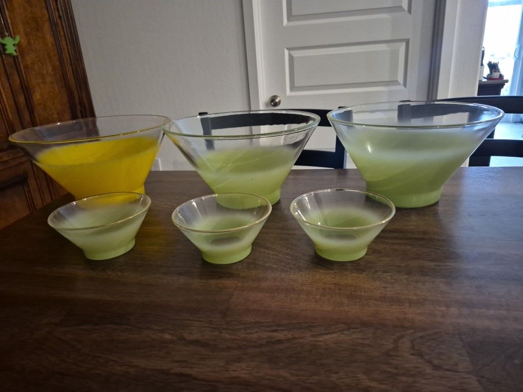 Blendo Punch Bowls And Cups
