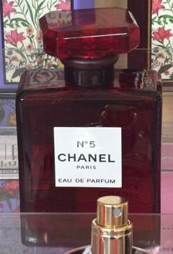 N°1 DE CHANEL L’EAU ROUGE