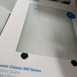 BLUEAIR Classic 600 Series Air Purifier 