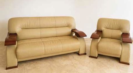Set Sofa . Dorado Furniture . Likes New . Precio Incluye Delivery