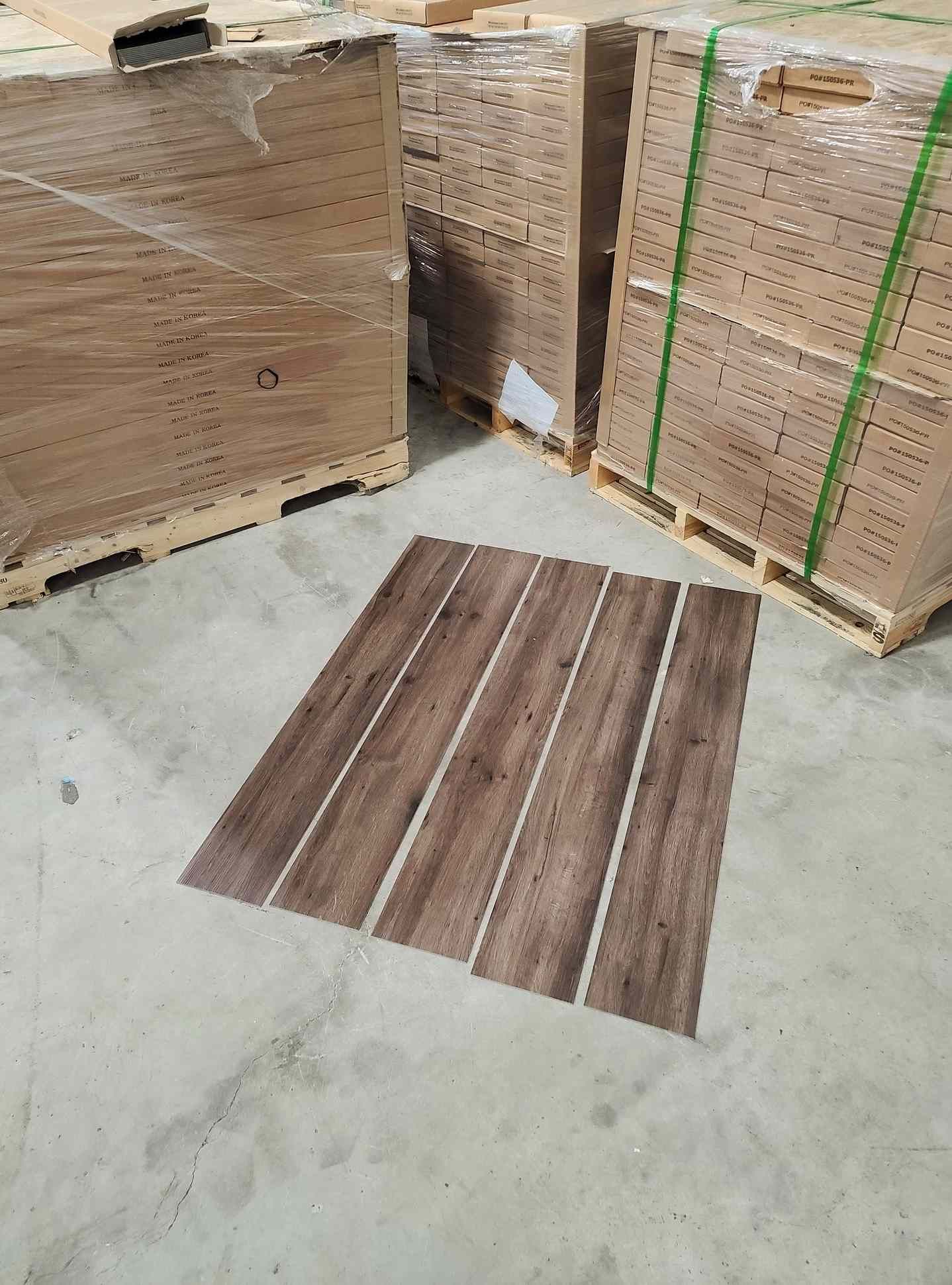 Luxury vinyl flooring!!! Only .67 cents a sq ft!! Liquidation close out! W0O7P
