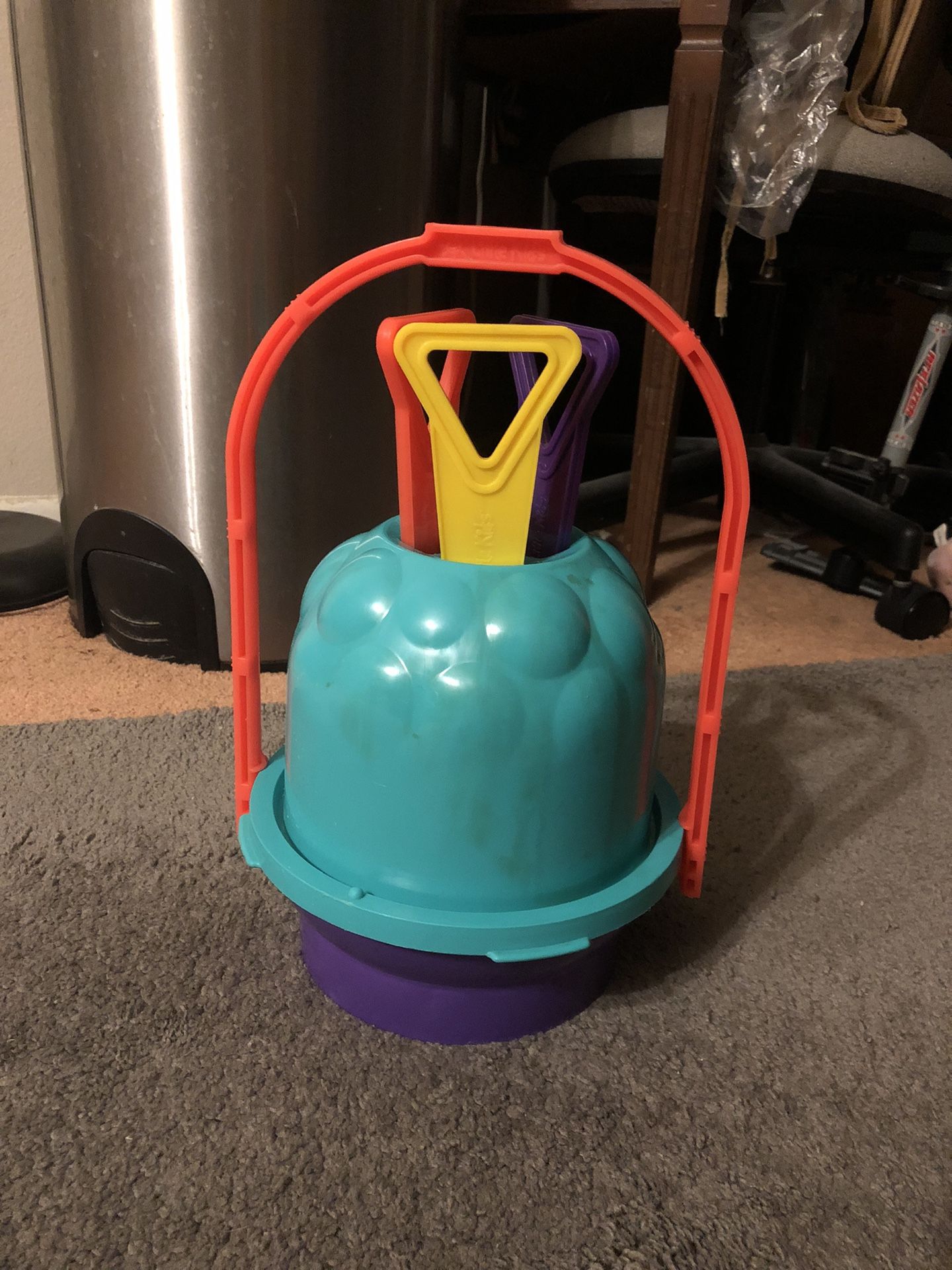 Little Kids’ Bubble Maker