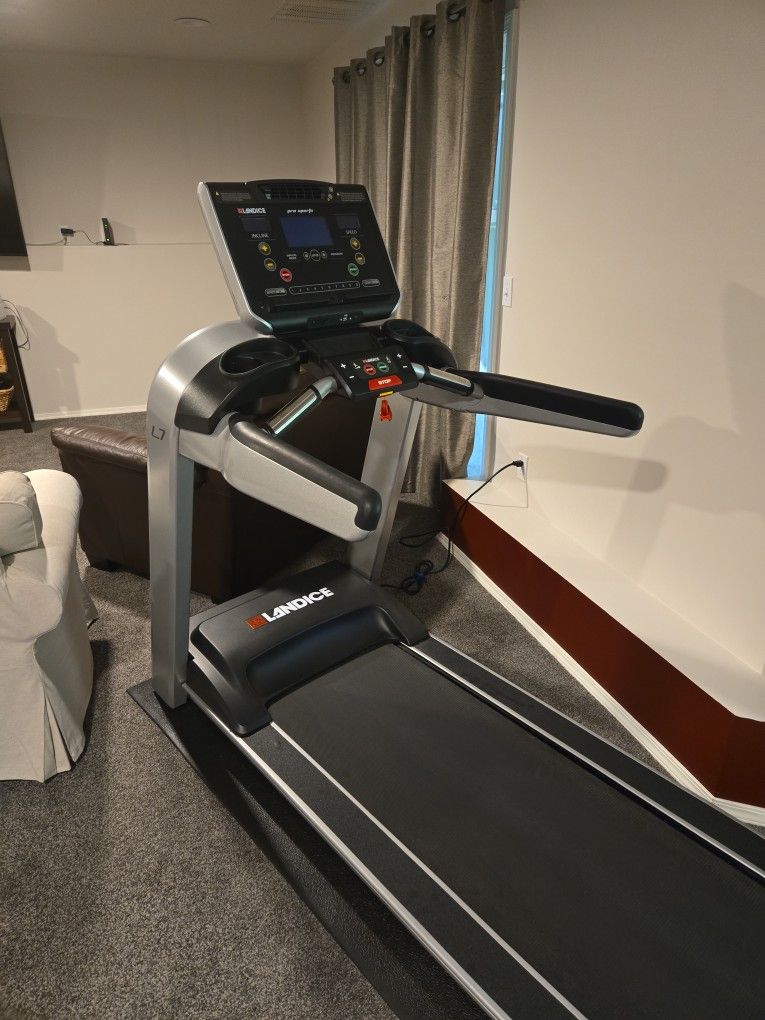 FREE - Landice L7 Treadmill