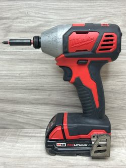 Milwaukee M18 1/4" Hex Impact Driver 2656-20 With CP1.5 Battery (PO1026253)