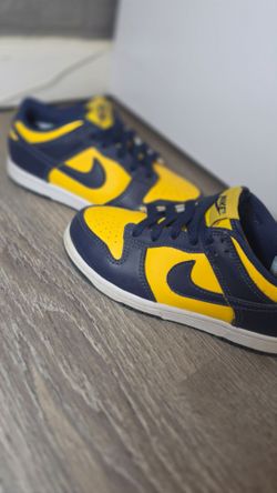 Nike Dunk Low Yellow Navy