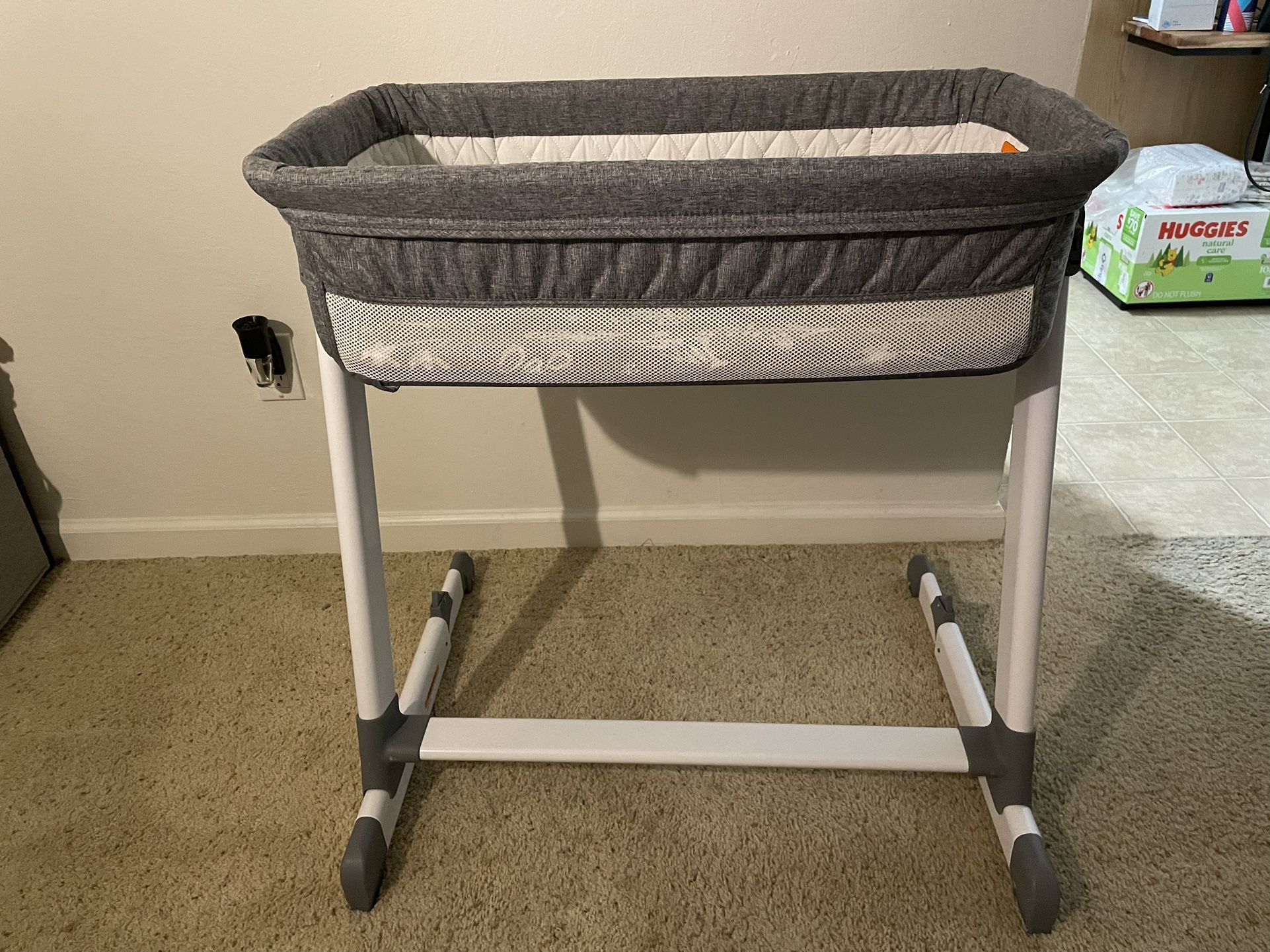 Simmons Kids Baby Bassinet