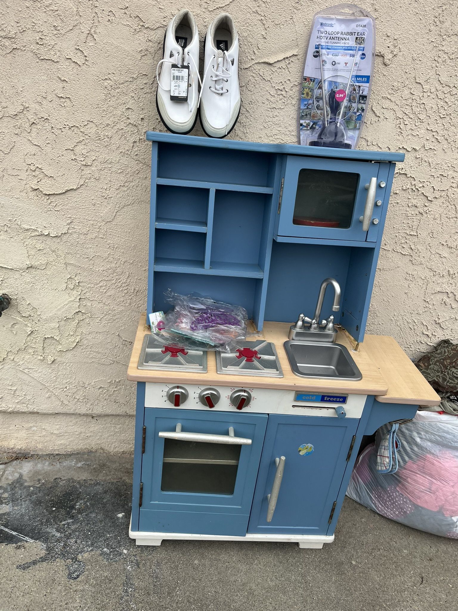 Kids Kitchen And Glass Desk