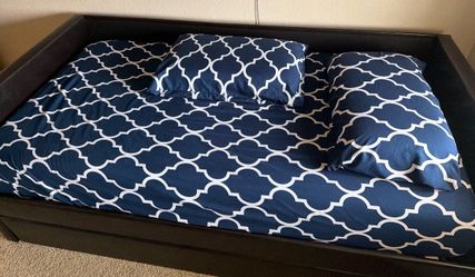 Twin Size bed with pull out for sale in excellent condition