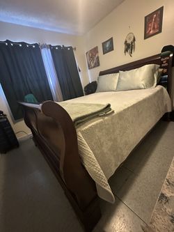 Cherry Oak Real Wood Queen Sleigh Bed