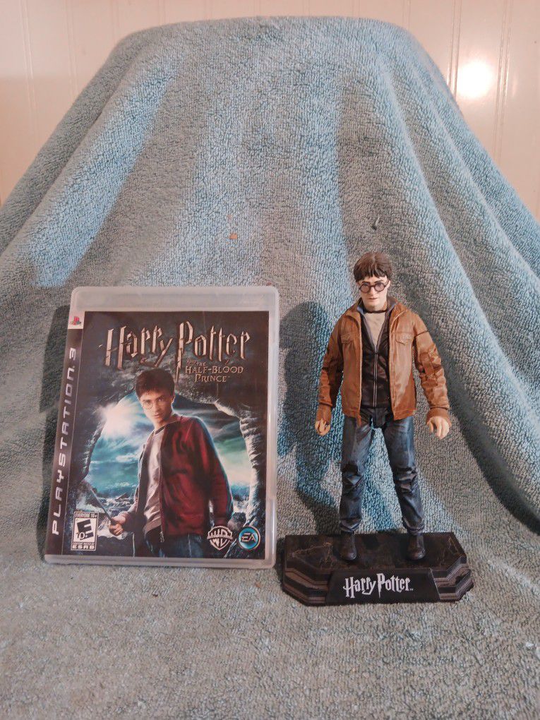 McFarland Toys Harry Potter "Wizarding World 7" Figurine With Stand & Harry Potter And The Half-Blood Prince  Ps3 Video Game 