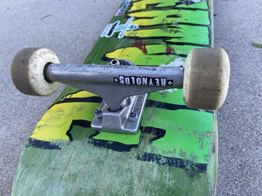 Skateboard