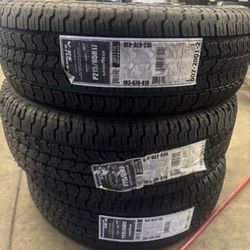 215/65/17 Goodyear Wrangler SR-A