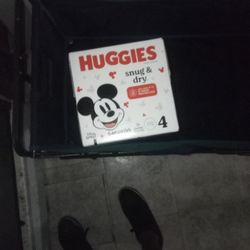 Huggies 