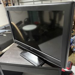32” RCA LCD TV - Model L32HD41