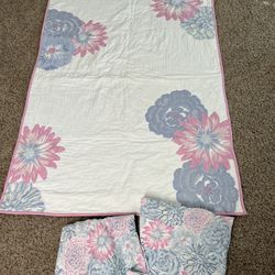 Pottery Barn Kids Crib Quilt And Two Matching Crib Sheets