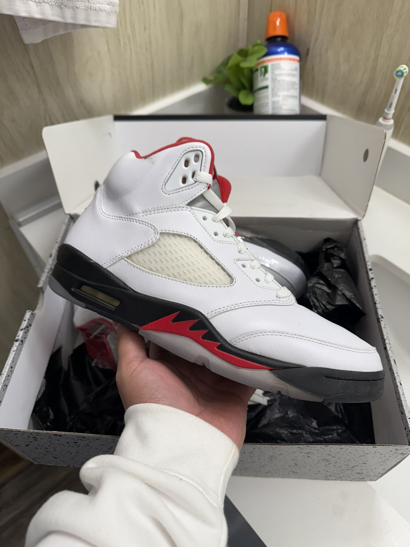Nike air Jordan Retro 5 Sz 11