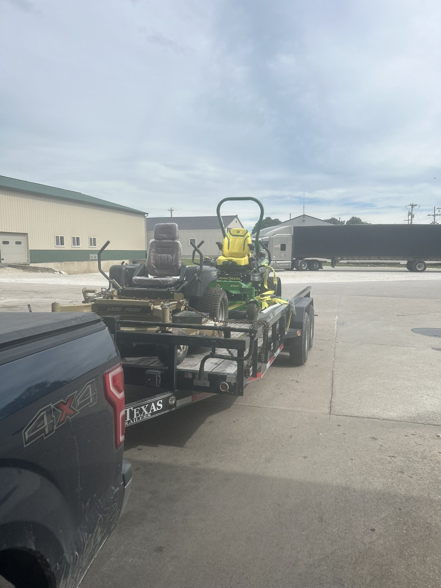 John Deere 960m 72 Inch Cut