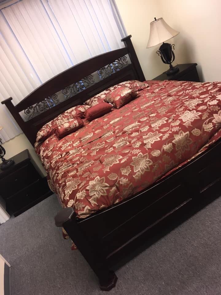 Bed frame with mattresses queen size