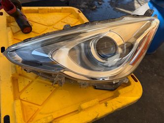2015 - 2017 Toyota Prius C Headlamp Headlight LED Driver side