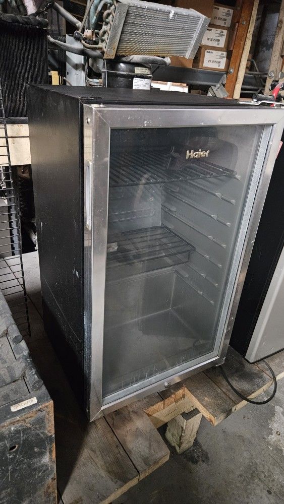 Haier Under The Counter Glassdoor Refrigerator Wine Cooler