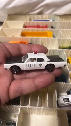 Hot Wheels Redline POLICE CRUISER US White Clear Dome Very Nice Look at Pictures. 1:64 scale.