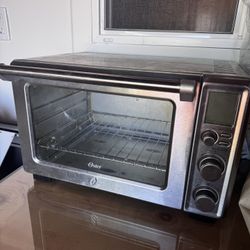 Oster Large Countertop Toaster Oven – Multi-Function Bake, Broil, Toast