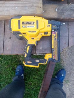 Staple gun
