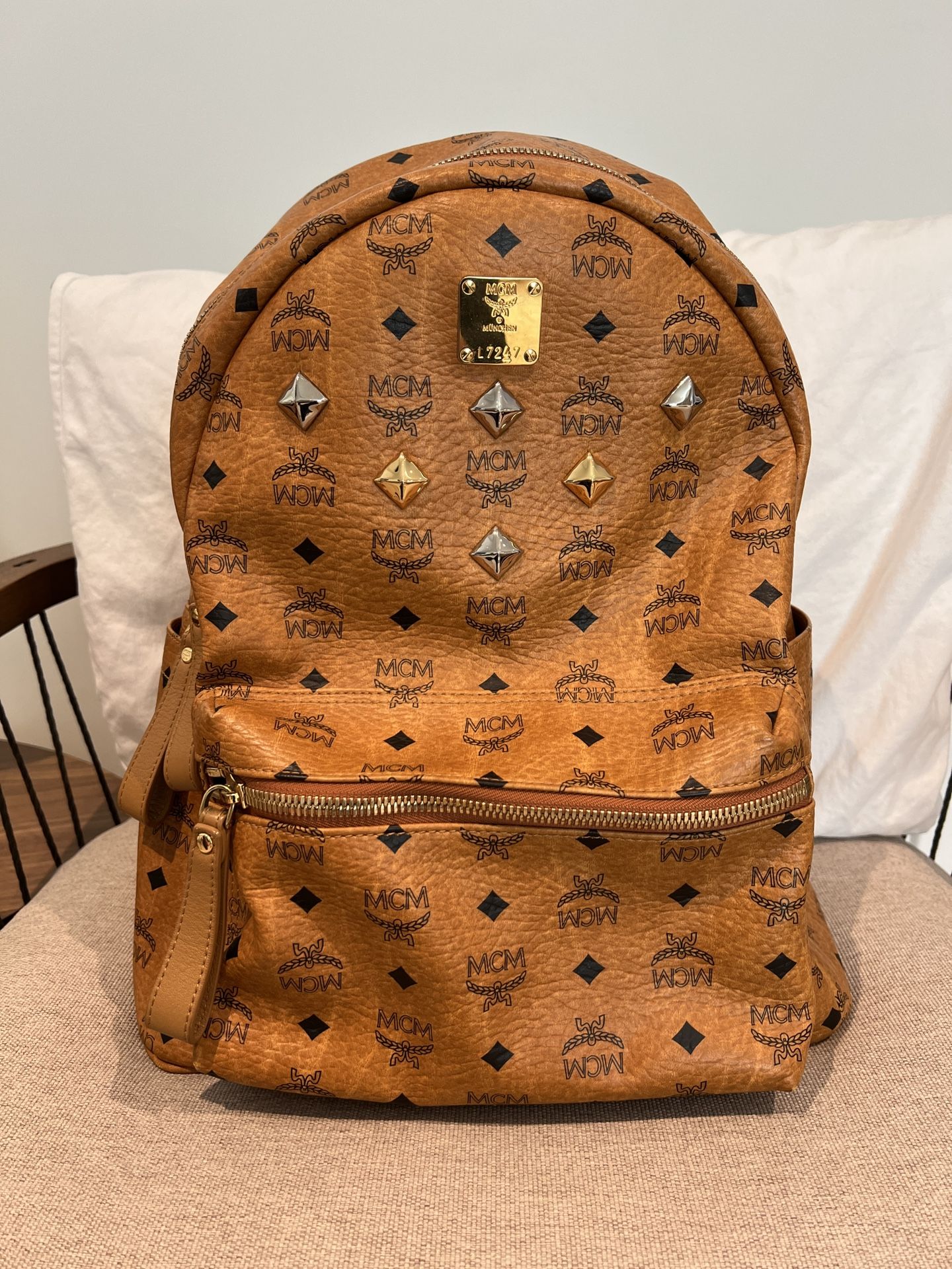 MCM Backpack (Authentic, Size: Large)