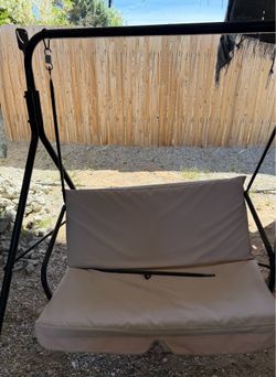 Patio swing (READ DESCRIPTION)