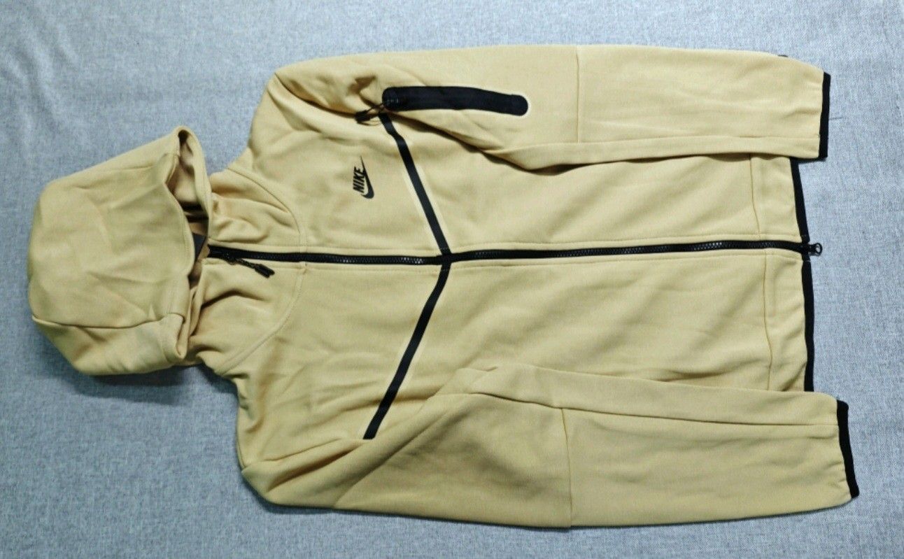 Nike Fleece Set Baige