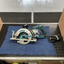 Makita 15 Amp 7-1/4” Magnesium Circular Saw (5377MG)