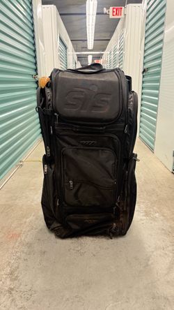 SIS softball roller bag