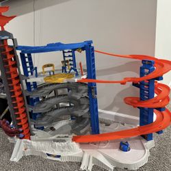 Hot Wheel Ultimate Garage