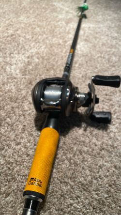 Abu Grarcia baitcaster ( 2 x ) right hand reel