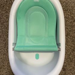 Frida Baby 4 In 1 Bathtub