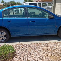 2003 Saturn  ion (110 k miles)