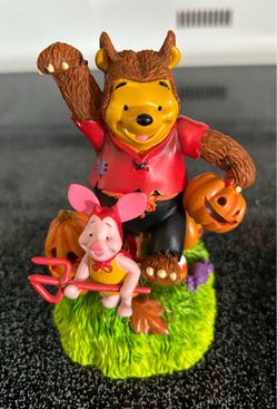 Vintage Disney Store Halloween Pooh as Werewolf & Piglet as Devil Figure