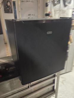 Sunbeam Mini Fridge