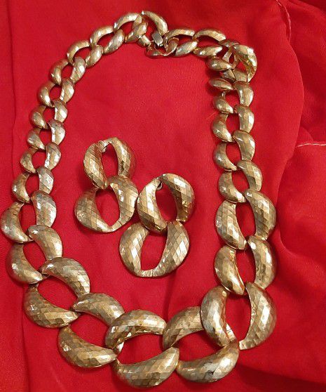 Chain Necklace In A Flat Curb Chain Linked Construction With Matching Earrings 