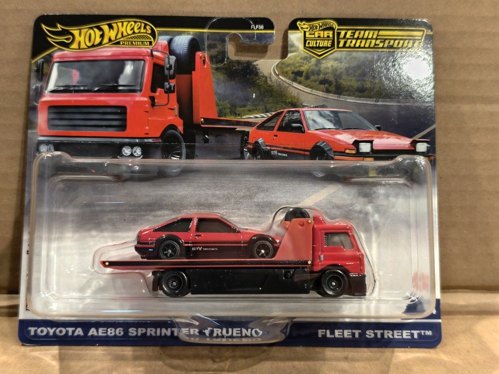 Hot Wheels Team Transport Toyota AE86 Sprinter Trueno and Fleet Street