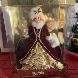 Holidays Barbie 1996