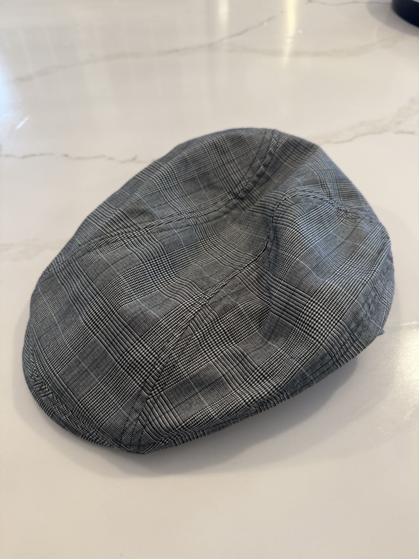 Men’s Gray Plaid Flat Cap XL