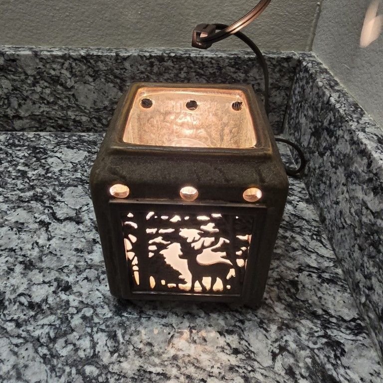 Decorative Electric Wax Warmer – Forest & Deer Design, Light-Up
