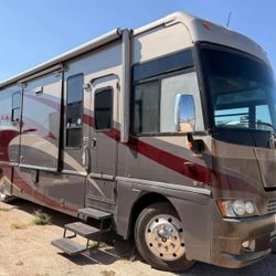 2008 Motorhome please read
