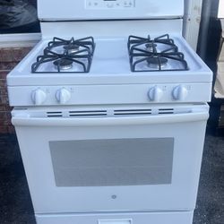 GE 30 Inch Wide 4 Burner Gas Range (3 MONTHS WARRANTY)