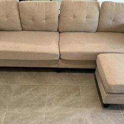 **Sofa for Sale - Excellent Condition! 🛋️**