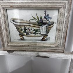 Cute Small Bathroom Frame