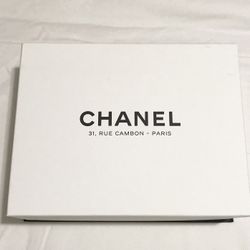 Chanel Jumbo WHITE Box. RARE